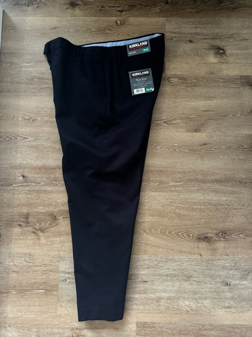 Kirkland Signature Men's navy pants. Size 38x29 new with tags